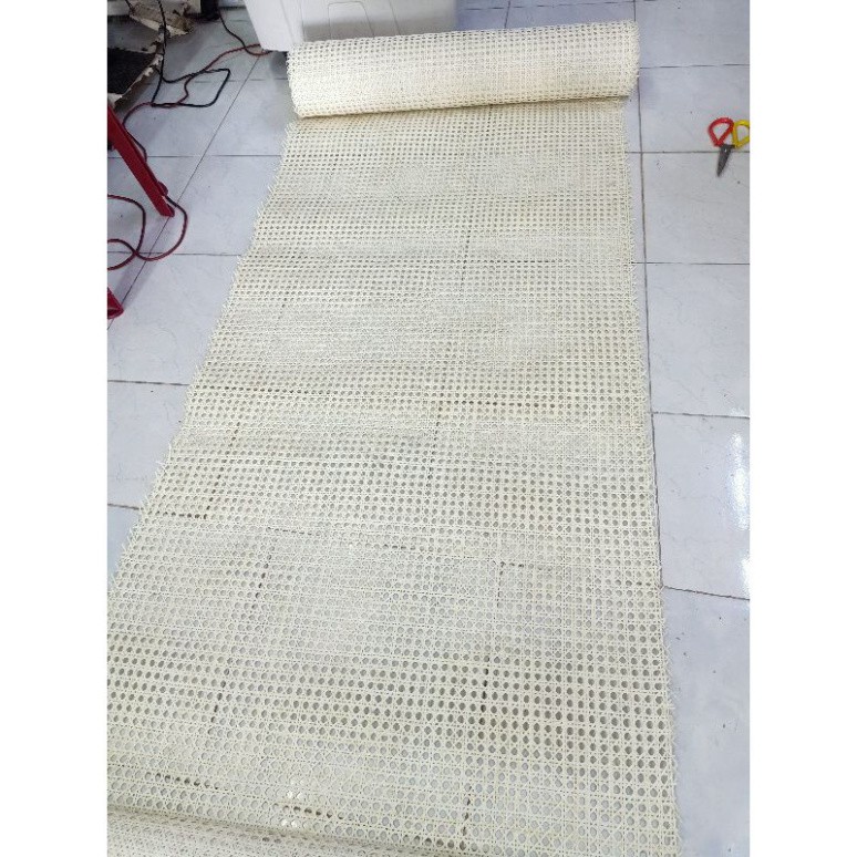 Lưới mây mắt cáo tự nhiên 100% trắng khổ 50 cm trang trí nội thất
