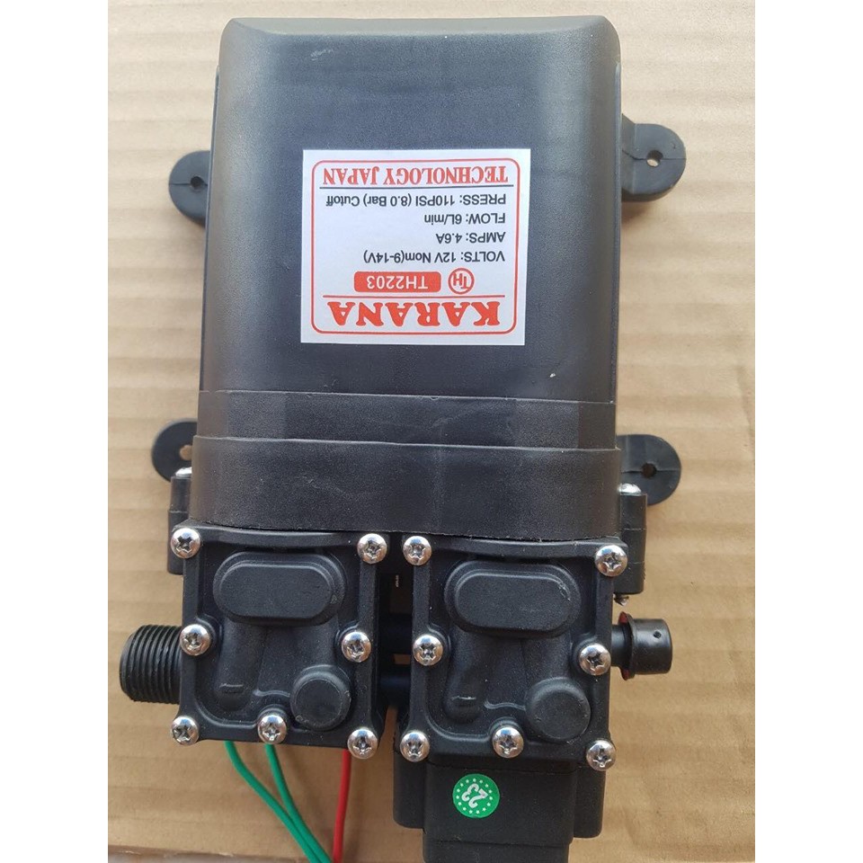 Bơm đôi tăng áp 12V KARANA điện thế 12V sử dụng 2 động cơ tặng đầu ra ống 8mm sử dụng cho máy phun sương tưới cây