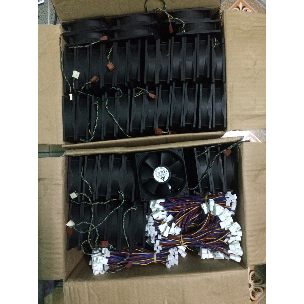 Quạt server DELTA 9cm 0.6a bóc máy