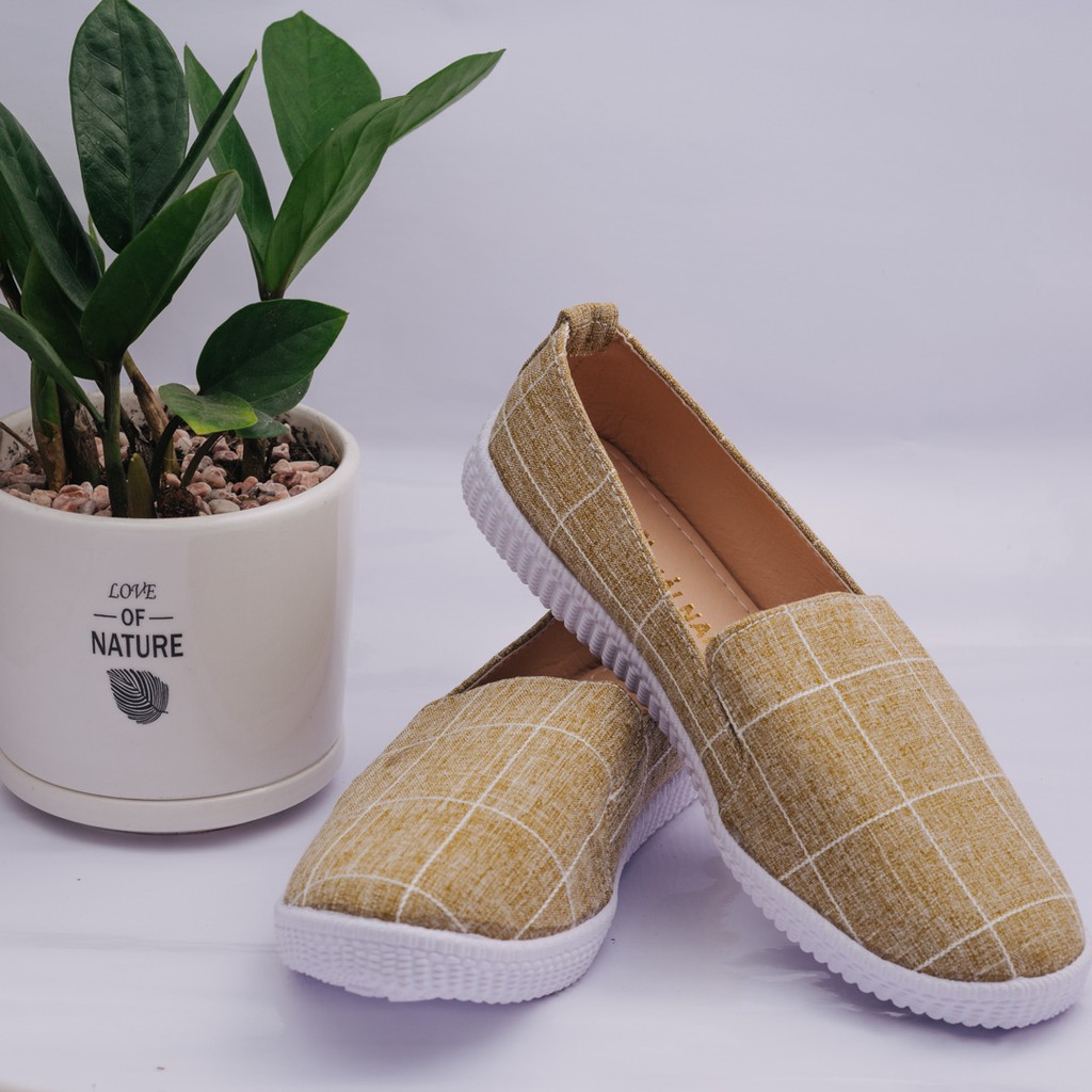 GIÀY LƯỜI Ô VUÔNG💕𝑭𝑹𝑬𝑬𝑺𝑯𝑰𝑷💕[Giá gốc tận xưởng] | BigBuy360 - bigbuy360.vn