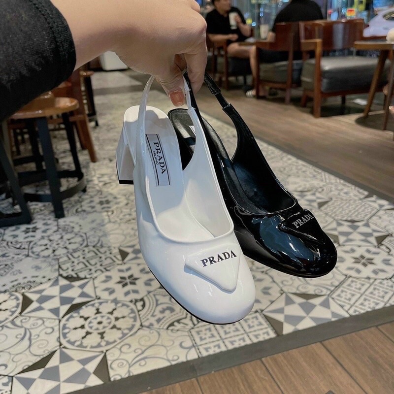 Giày cao gót bít mũi gót vuông cao 4cm mũi tròn hót