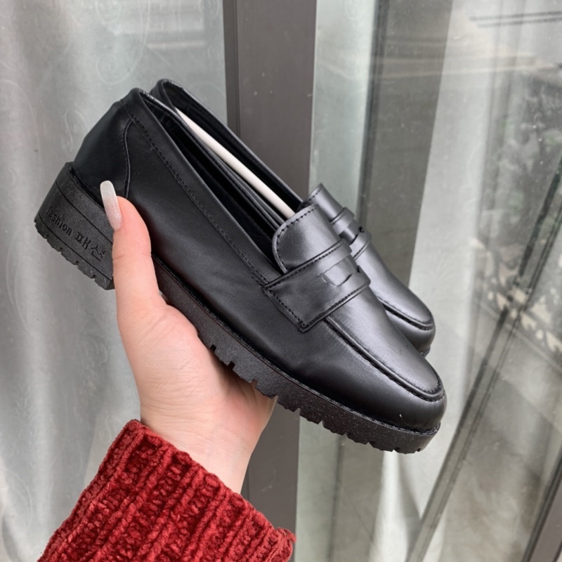 GIÀY LƯỜI DA,ĐỘN ĐẾ SIÊU ĐẸP   ĐẾ ĐỐC HÀNG ĐẸP ,2MÀU TRẮNG ĐEN