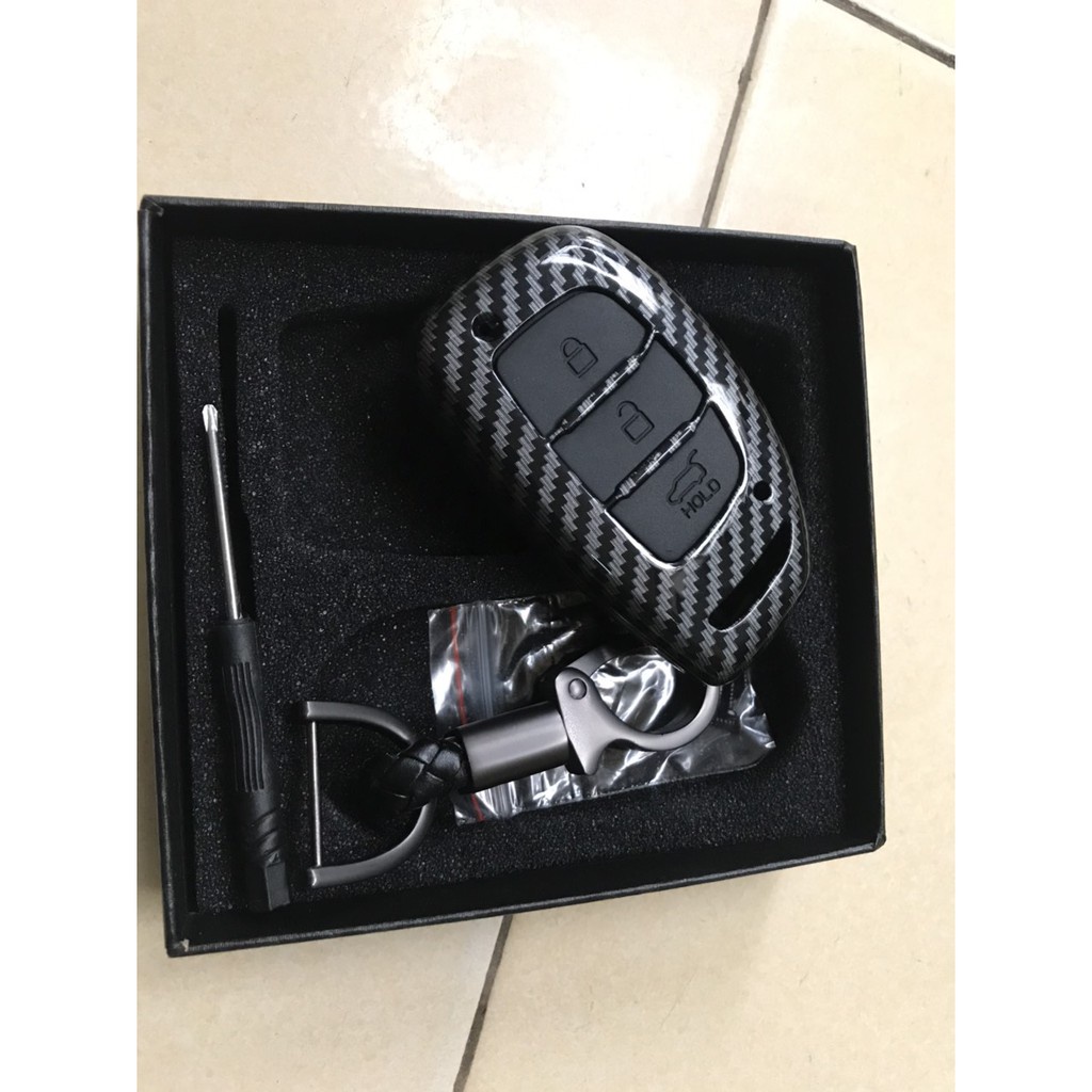 Ốp chìa khoá xe Hyundai Elantra, I10, Tucson 2016-2021 carbon cao cấp, chìa smartkey