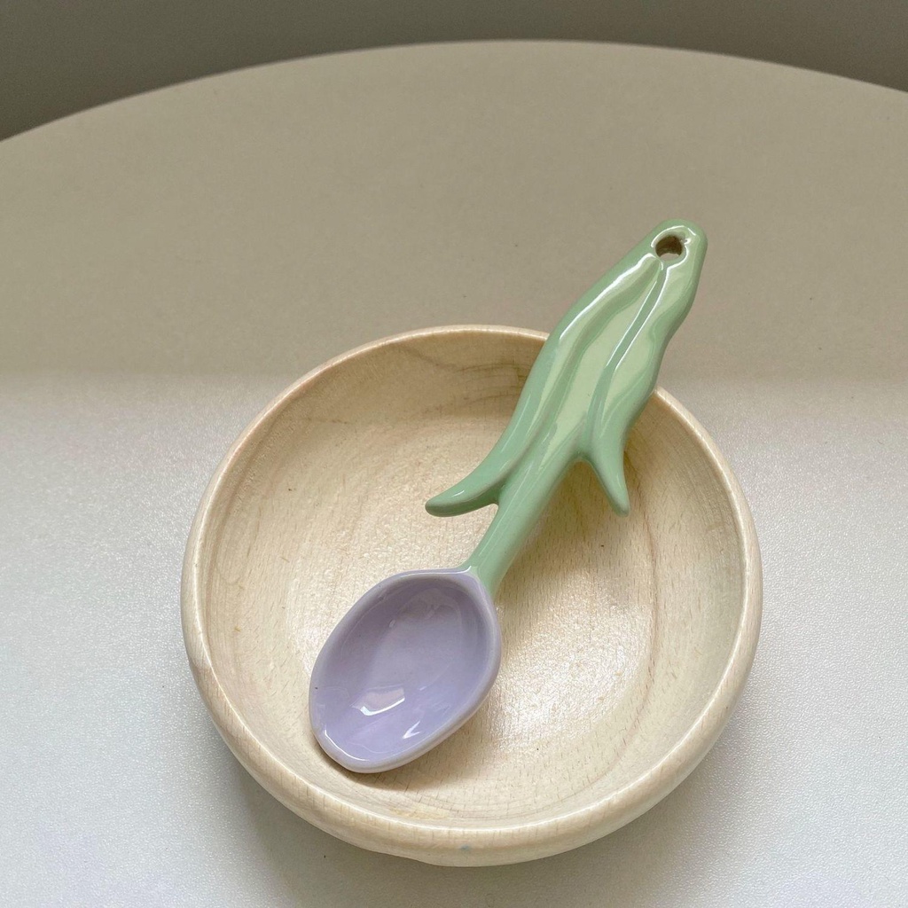 Muỗng Cà Phê Bằng Sứ Bốn Màu Hình Hoa tulip Dễ Thương Chất Lượng Cao