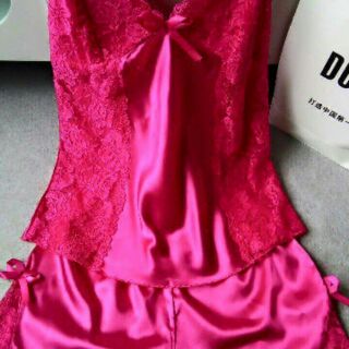 Bộ đồ ngủ satin lụa