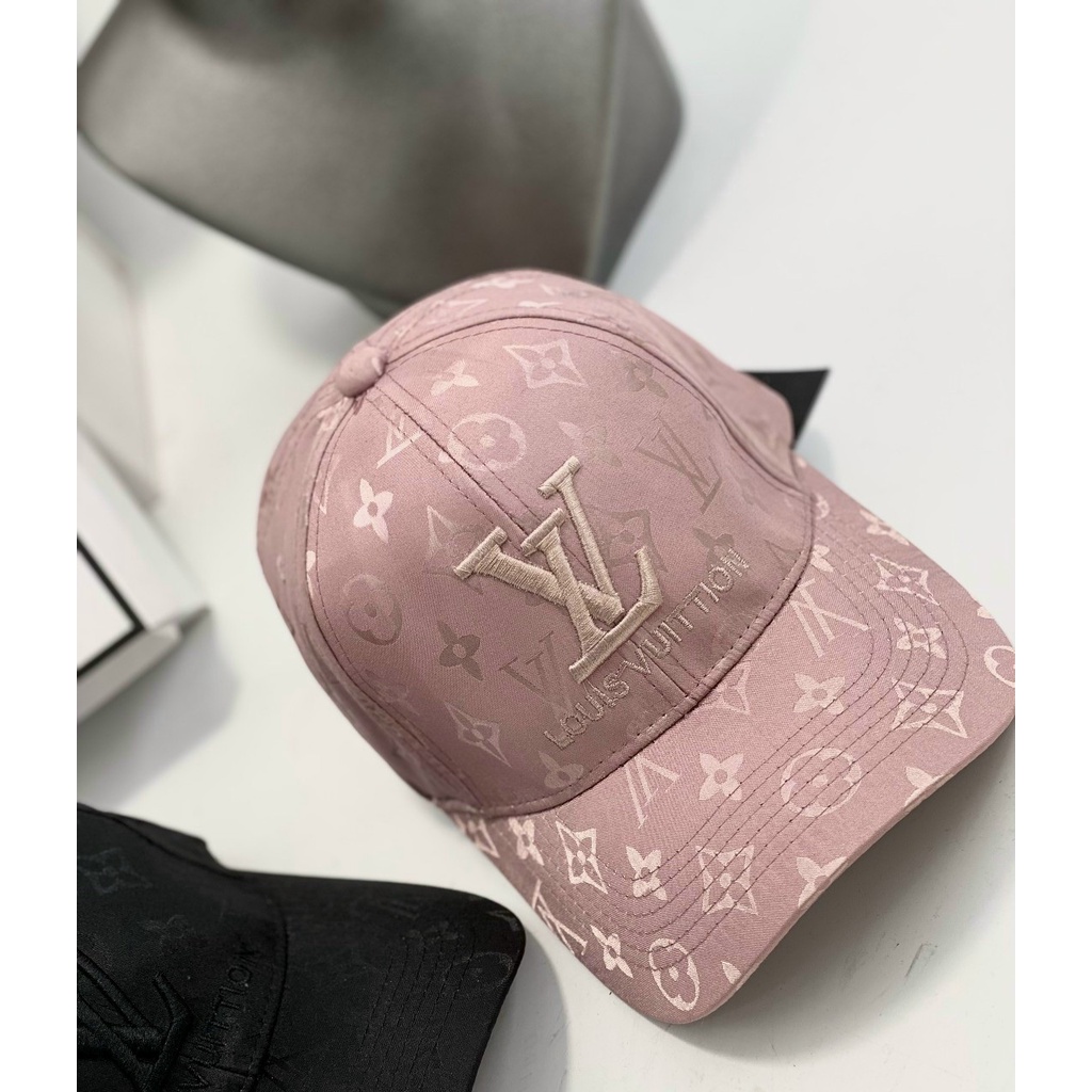 Nón LV đen nam nữ cao cấp