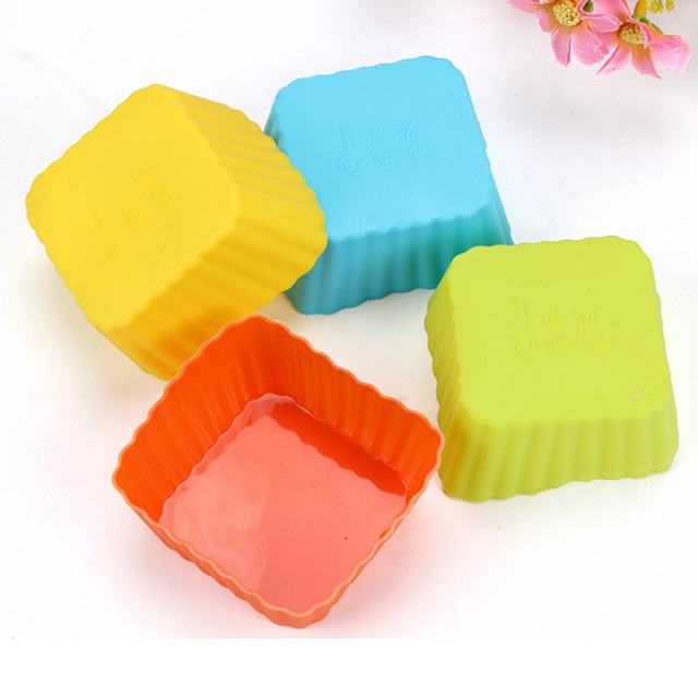 Khuôn silicon cupcake vuông 5cm