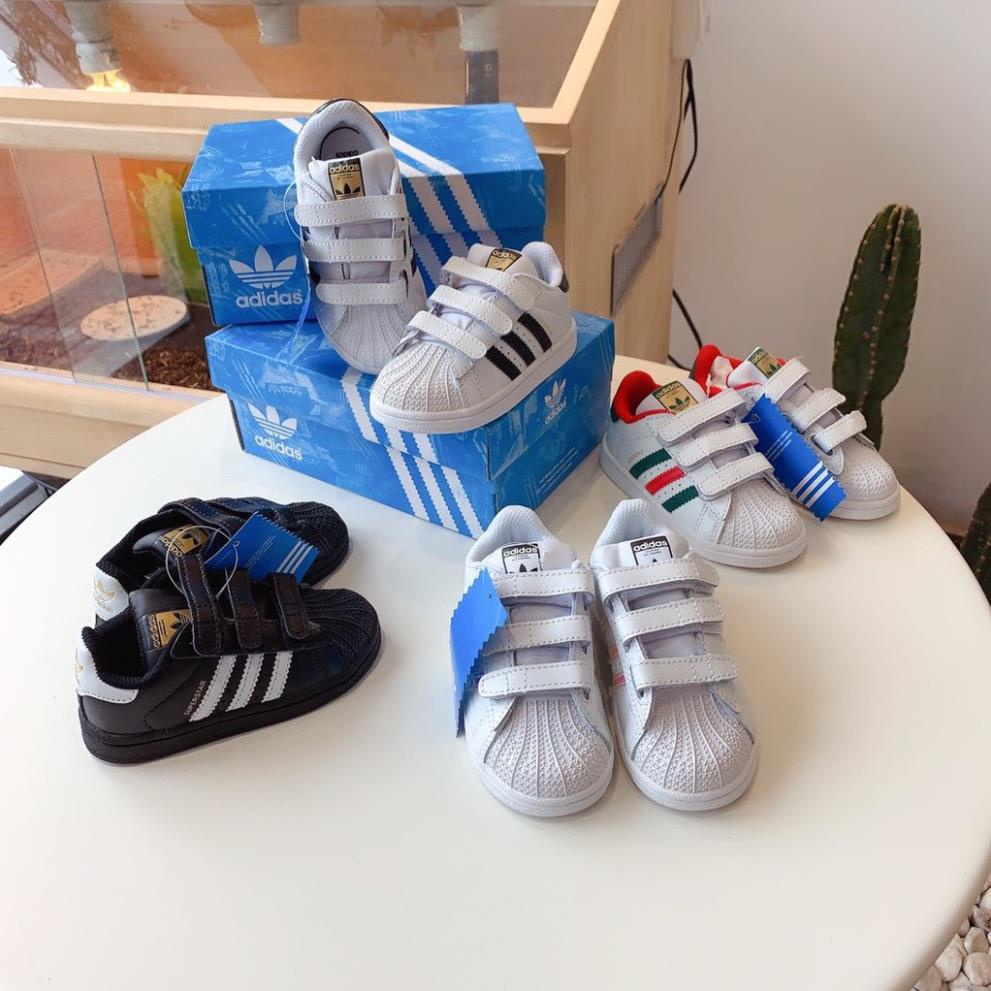 Giày thể thao Adidas 18 màu sắc bốn thế hệ kiểu dáng thời trang năng động cho bé * `