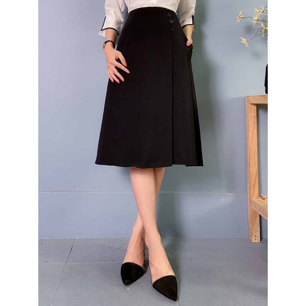 Chân váy chữ A xếp ly phối cúc | BigBuy360 - bigbuy360.vn