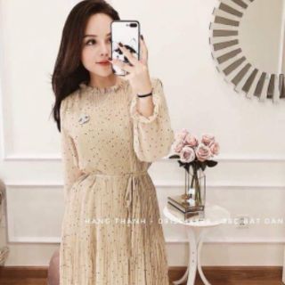Váy voan chấm bi