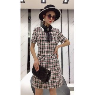 Váy dạ kèm tag đá
