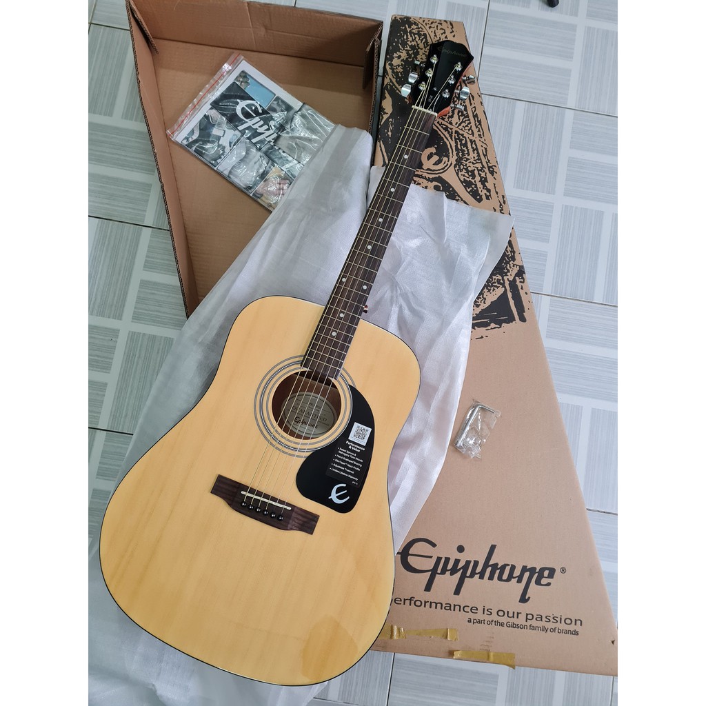 Đàn Guitar Acoustic Epiphone DR100 NA