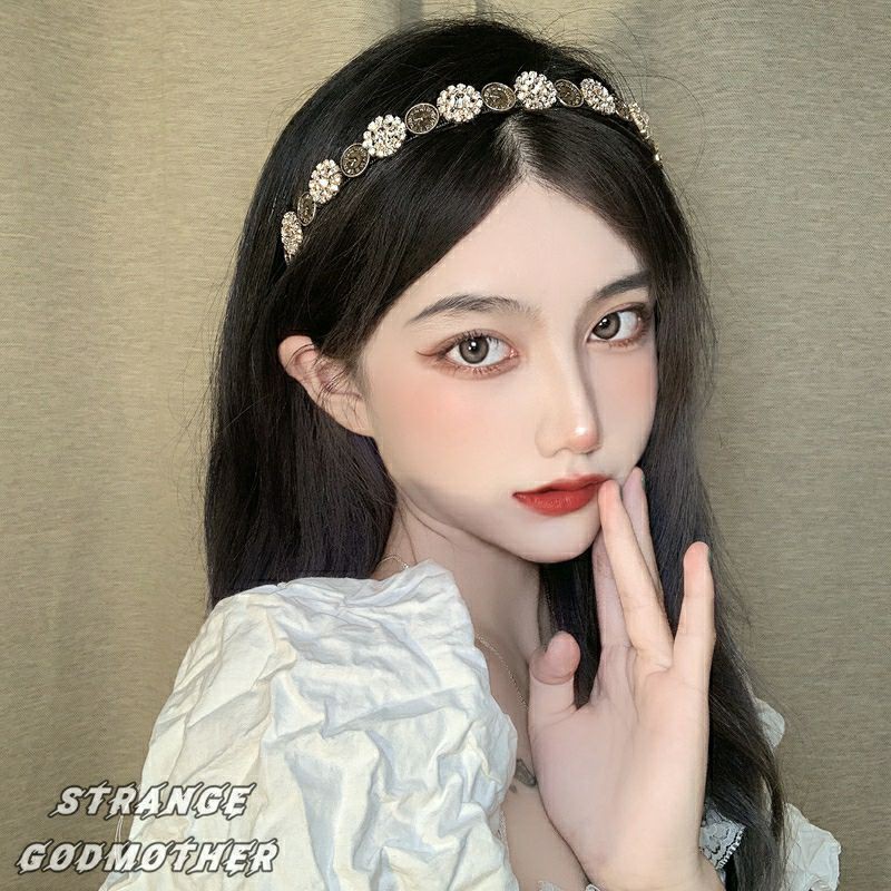 Cài tóc đính họa tiết đồng hồ vintage kèm hạt đá đính vòng tròn lấp lánh và sang chảnh