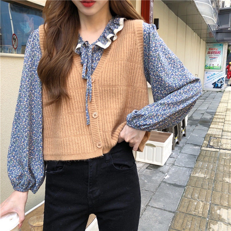 Bộ áo dệt kim cổ chữ v dáng rộng phối quần short thanh lịch cho nữ