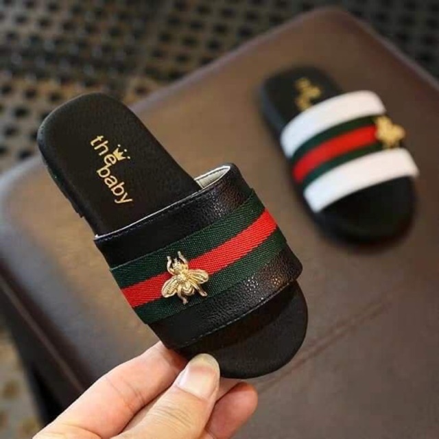 Dép cặp mẹ và. Bé hàng chuẩn hình ạ đủ sz từ 21-39. Giá 174k 2 đôi ạ ktra hàng trk khi thanh toán