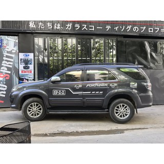 Decal tem dán sườn xe Toyota Fotuner - AutoPlaza tem thiết kế riêng theo từng đơn đặt của khách hàng