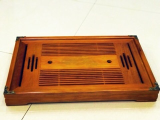 Khay gỗ đựng ấm chén