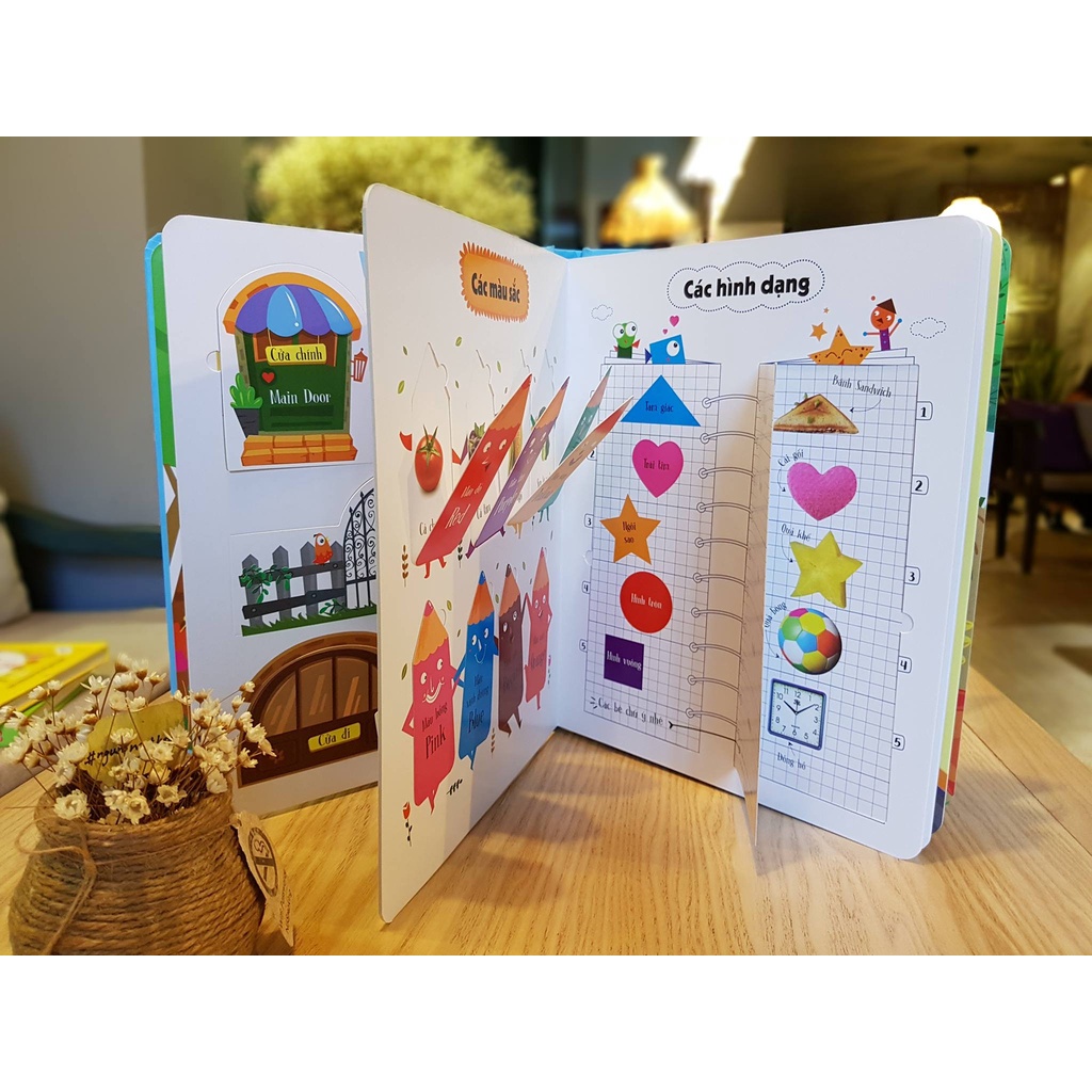 Sách Lift the flap Lật mở khám phá 100 words 100 từ đầu tiên