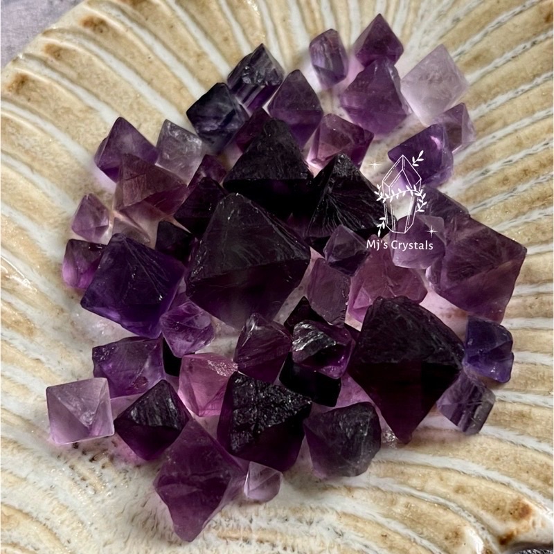 Đá thanh tẩy Purple Fluorite octagon lục giác sưu tầm, làm handmade, reiki, thiền định