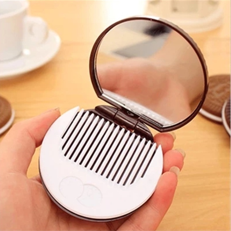 Gương Trang Điểm Hình Tròn Kèm Lược Gấp Gọn Tiện Dụng