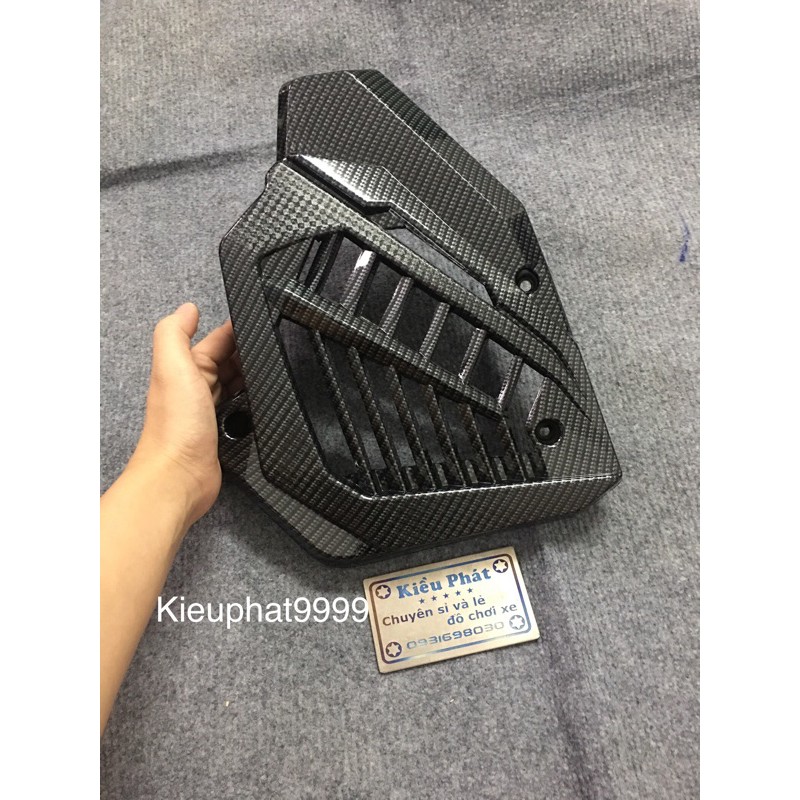 Ốp Che Két Nước Carbon Vario Airblade Click Pcx Shvn 2013-&gt;2019