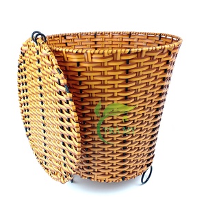 Xô/Sọt Tròn Cạnh Xéo Có Nắp Đậy Dây Nhựa Kiểu Mây Tre Đan, Sọt đựng rác khách sạn resort - Size Trung