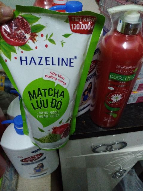 SỮA TẮM HAZELINE MATCHA LỰU ĐỎ, YẾN MẠCH DÂU TẰM TÚI 1KG | BigBuy360 - bigbuy360.vn