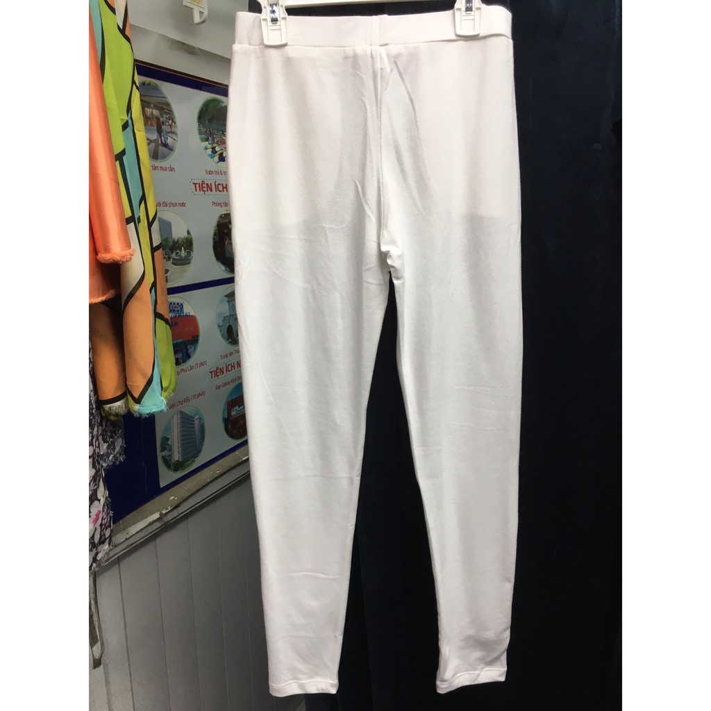 Leging màu trắng hoặc đen 90k/ cái