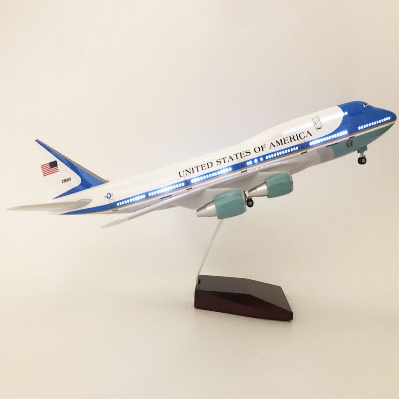 Mô hình máy bay Airforce One Boeing B787 47cm (United State of American) có bánh xe có đèn led cao cấp - Mô Hình B787