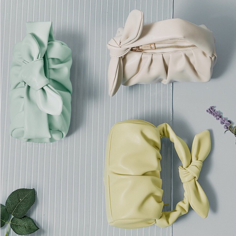 Túi đeo vai IELGY hình đám mây một bên vai phối dây xích dễ phối đồ cho nữ