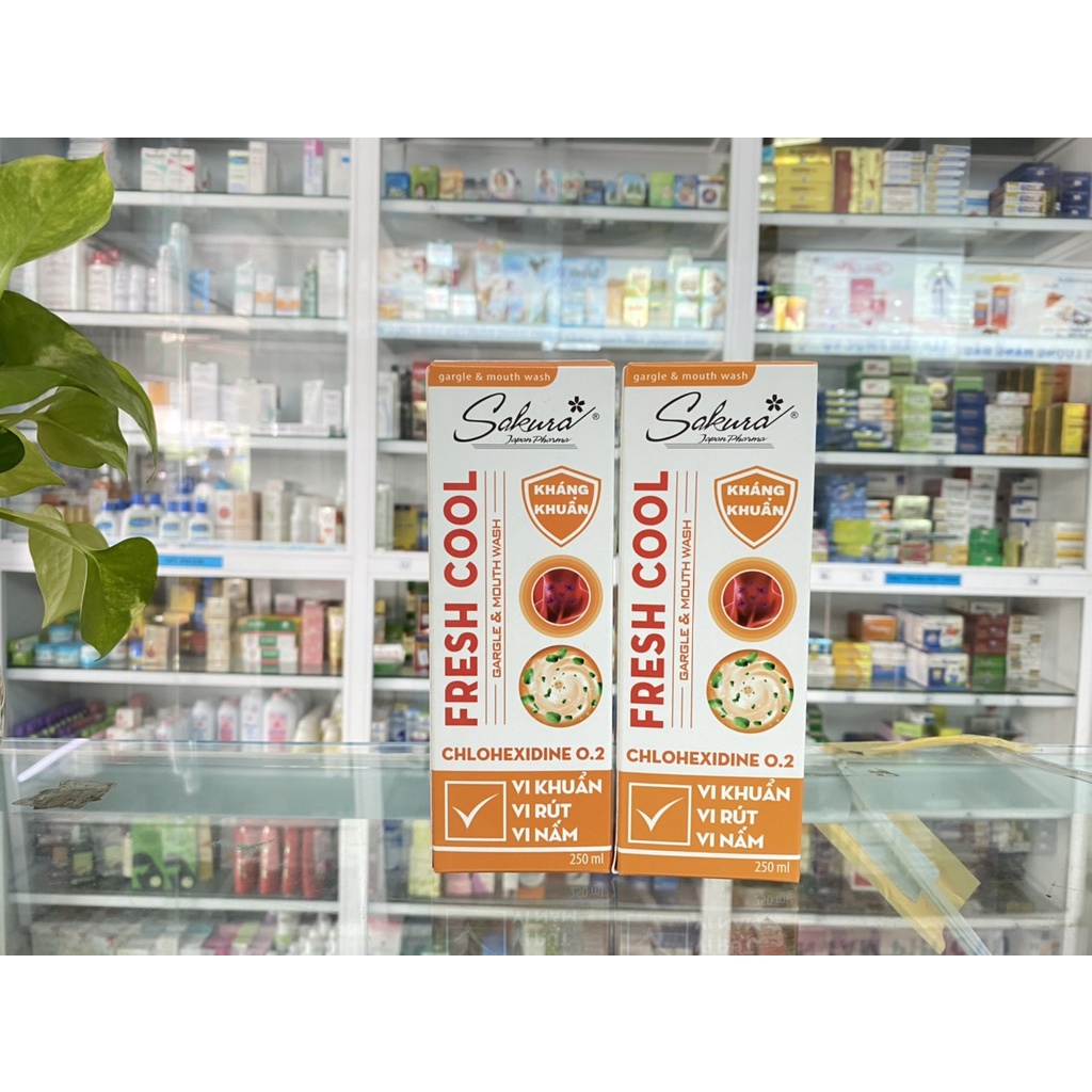 - SAKURA FRESH COOL C250ML – Cho hơi thở thơm mát và răng thêm chắc khỏe