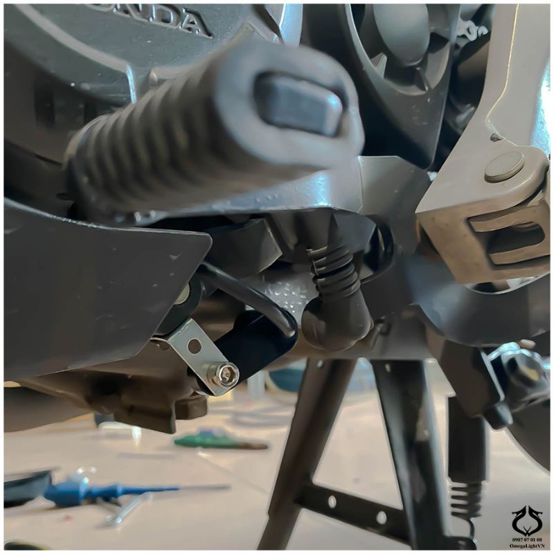 Bộ hỗ trợ sang số nhanh OMG_Quickshifter dành cho các dòng xe tay côn