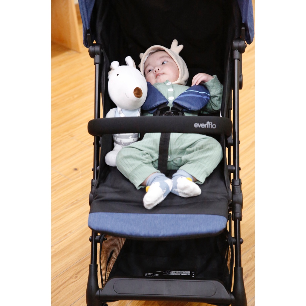 Xe Đẩy Evenflo Pilot LX