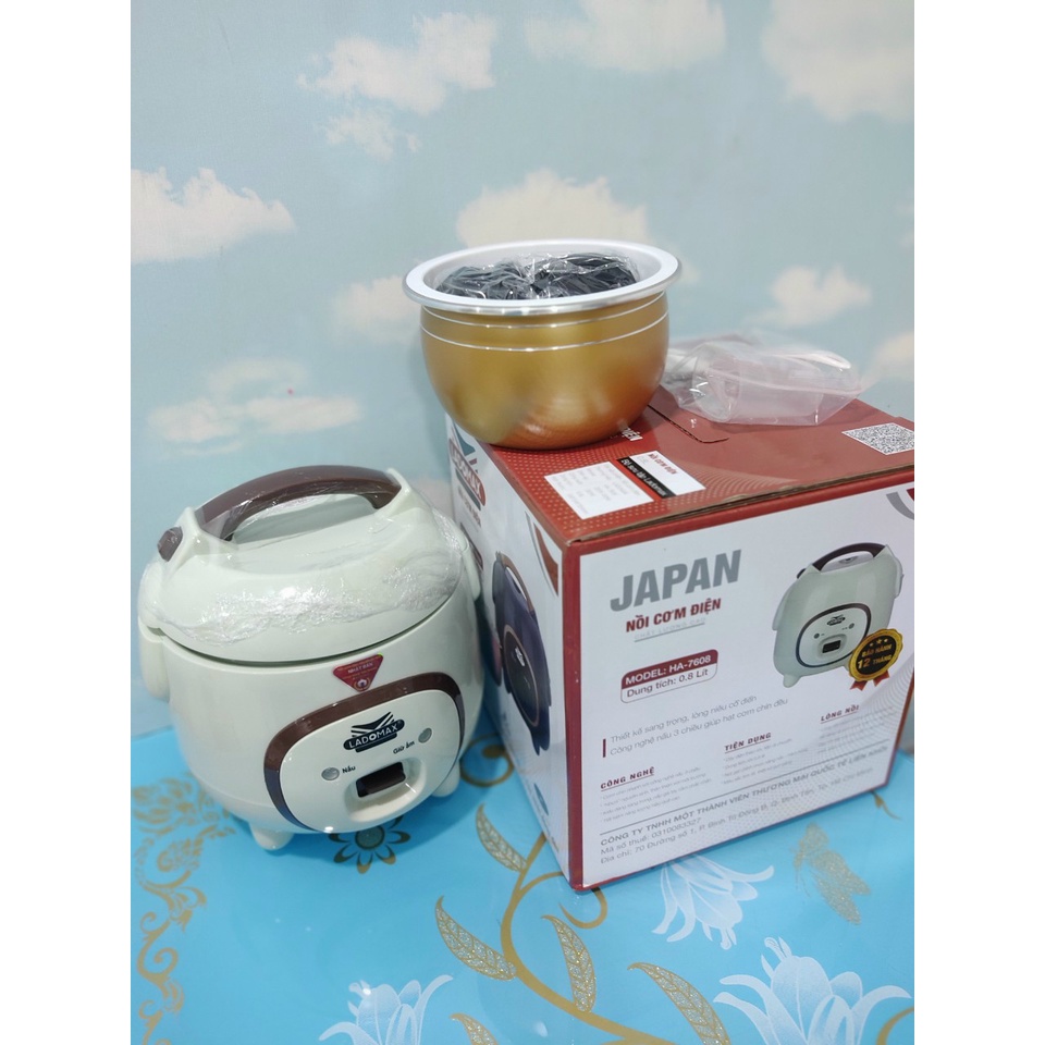 Nồi cơm mini 0.8L Ladomax HA-7608 lòng niêu chống dính, 2- 3 người ăn, có xửng hấp