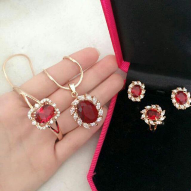 Bộ nữ trang cao cấp