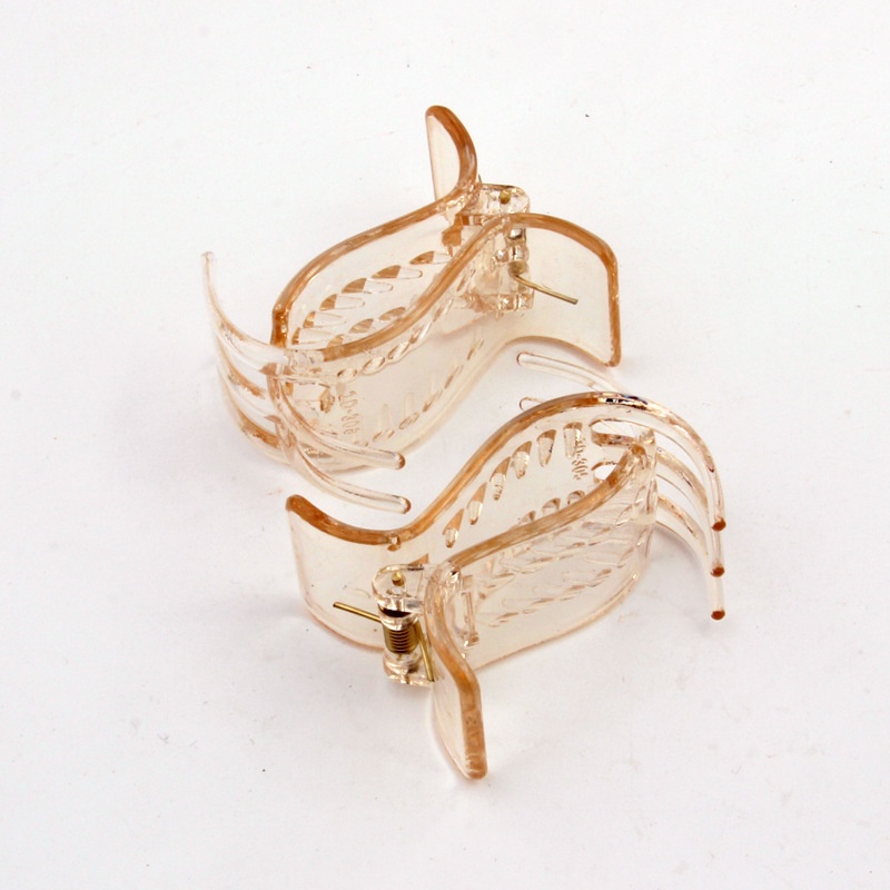 Kẹp càng cua 3 răng mini bằng nhựa màu đen dành cho nữ