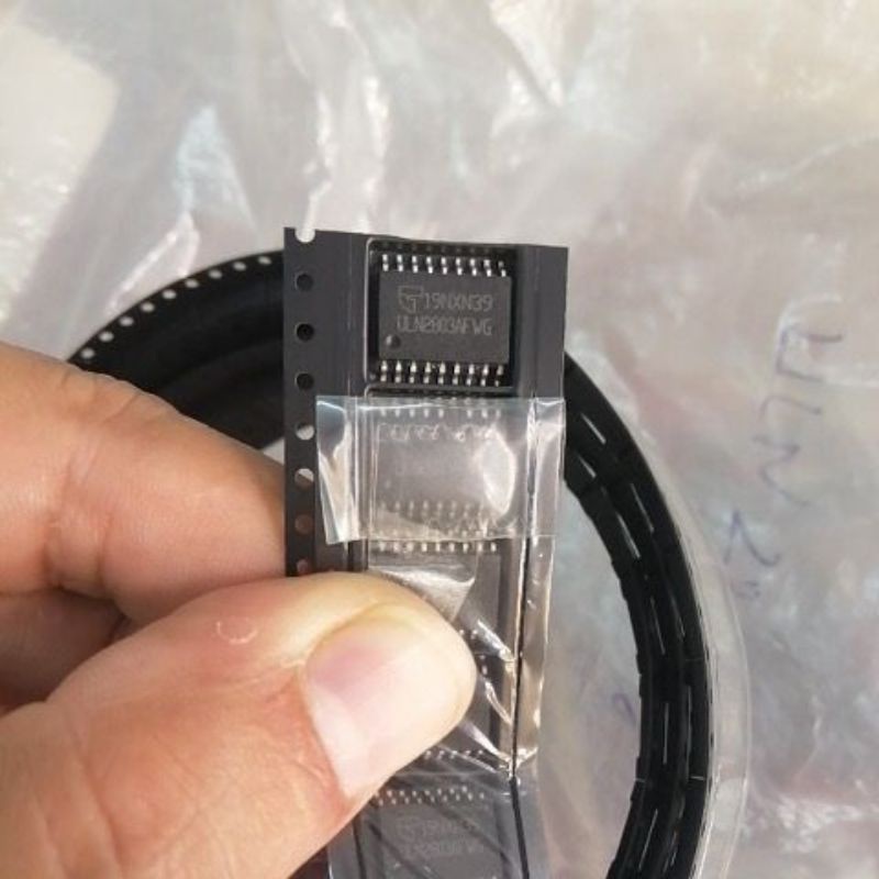 Darlington Arrays chân dán ULN2003 ULN2803 đệm dalington