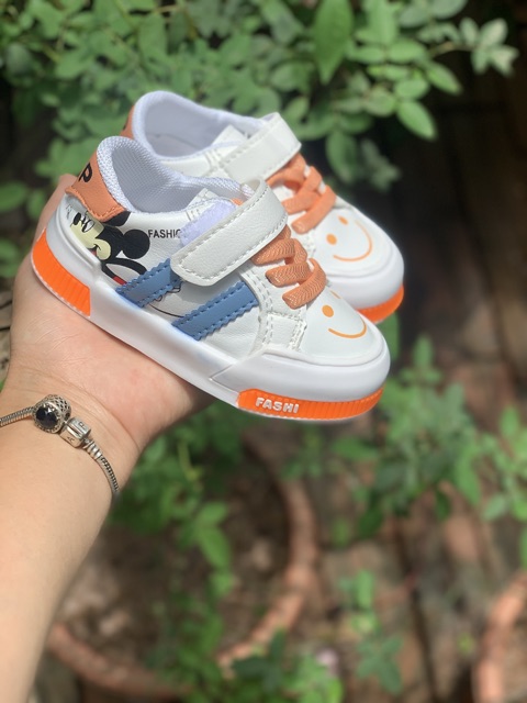 Giầy mickey cho bé