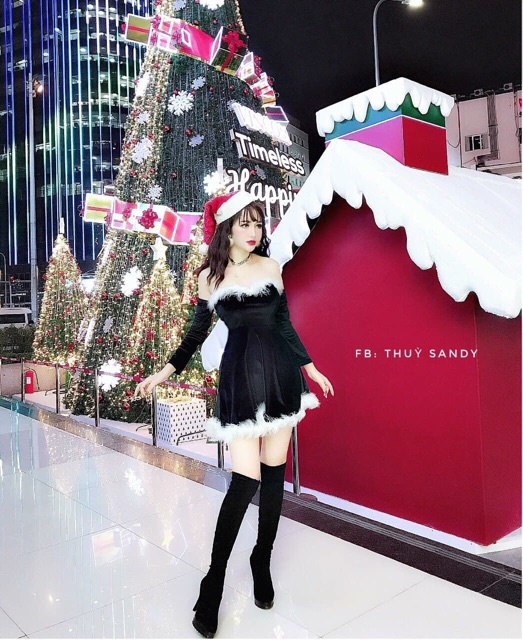 Váy cúp trễ vai viền lông noel siêu xinhhhh