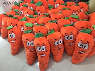 GỐI ÔM CÀ RỐT 70CM
