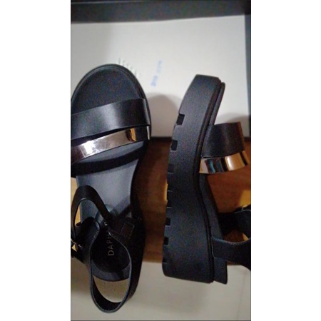 VIDEO ẢNH THẬT Giày sandals hãng DAPHNE da PU