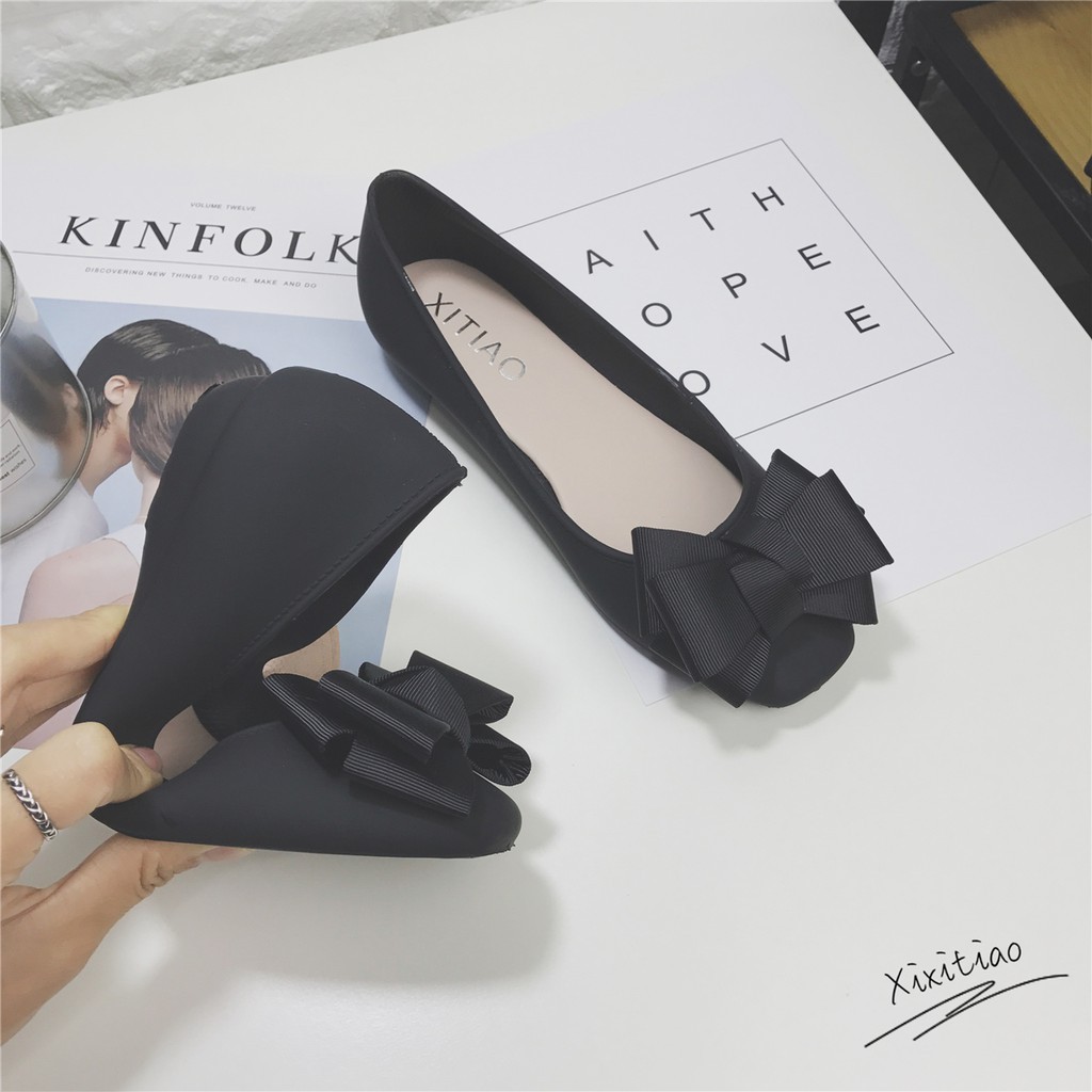 Giày nhựa nơ to M031