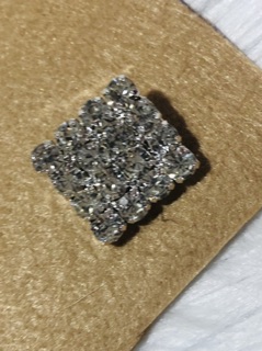 Cài áo đá vuông. KT 3x3cm