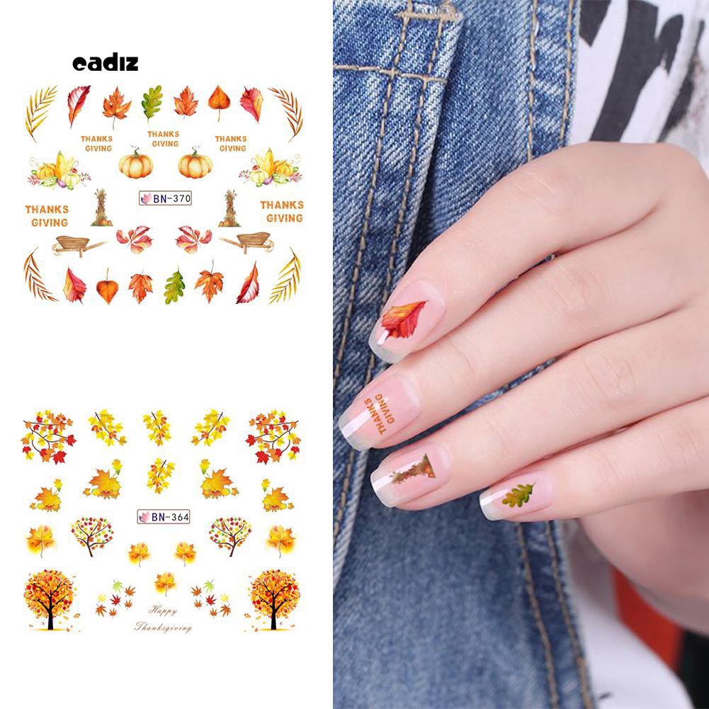 [Hàng mới về] 12 miếng dán trang trí móng tay nhiều kiểu dáng khác nhau