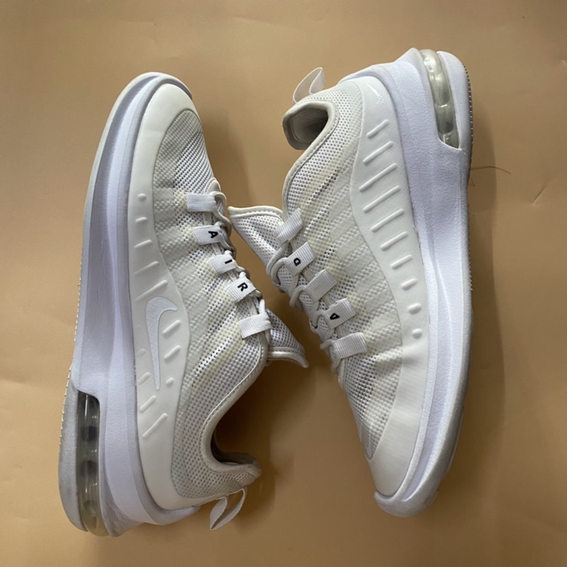 Giày chính hãng đã qua sử dụng