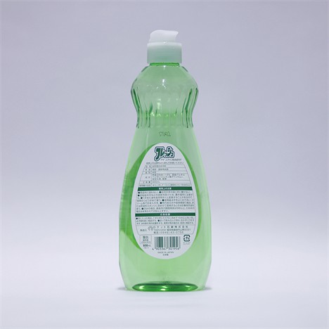 Nước rửa chén bát Nhật Bản - hương táo 600ml