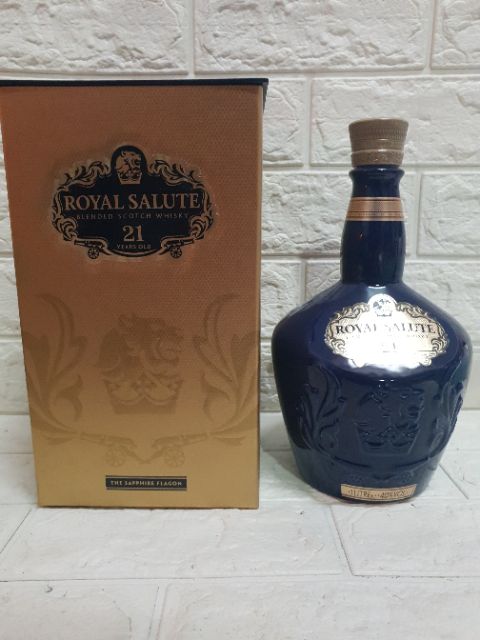 Vỏ chai chivas 21 1lit