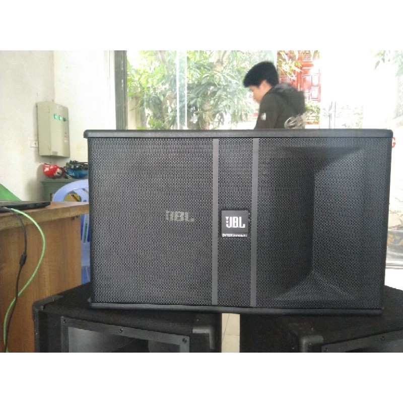 Cặp loa JBL Ki82