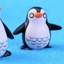 Phụ kiện trang trí tiểu cảnh: chim cánh cụt nhỏ
