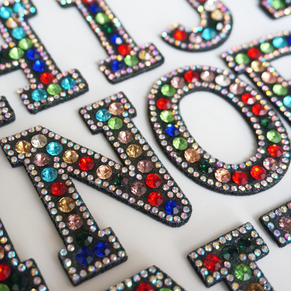 Az Miếng Dán Ủi Quần Áo / Mũ / Túi Xách Hình Chữ Cái Tiếng Anh Đính Đá Nhiều Màu Sắc diy